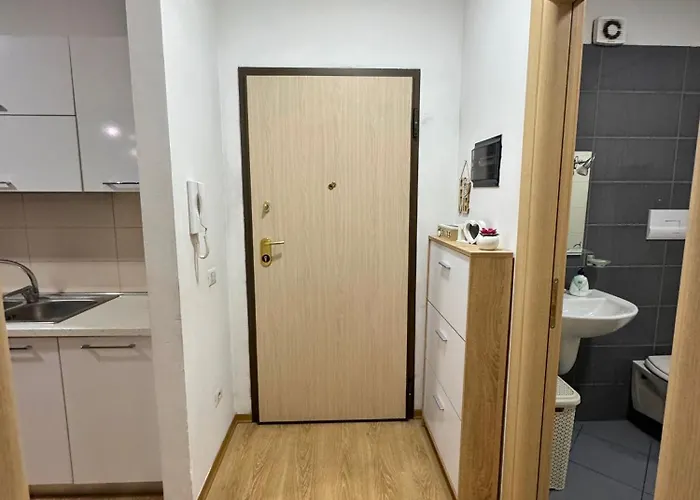 Sunset Apartmán Tirana